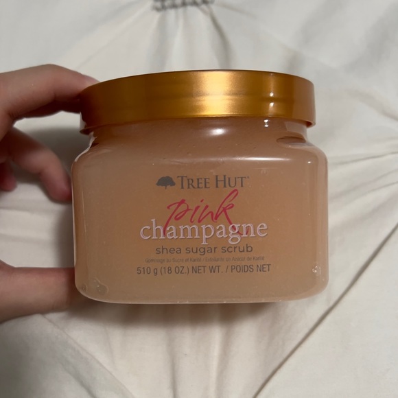 Tree Hut Pink Champagne Shea Sugar Body Scrub - Picture 2 of 10